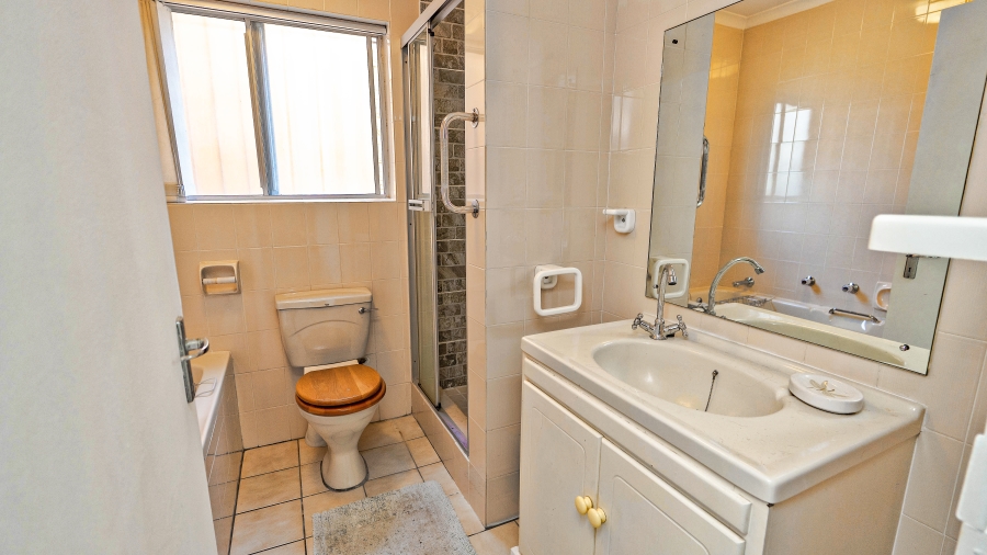 3 Bedroom Property for Sale in Welgelegen 3 Western Cape